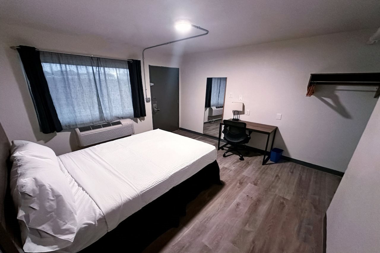 Studio City Suites a Travelodge by Wyndham - photo 3