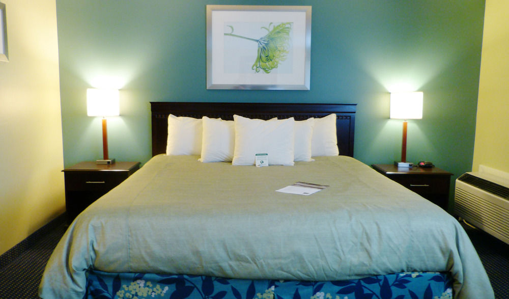 Inn at Deep Creek - photo 20