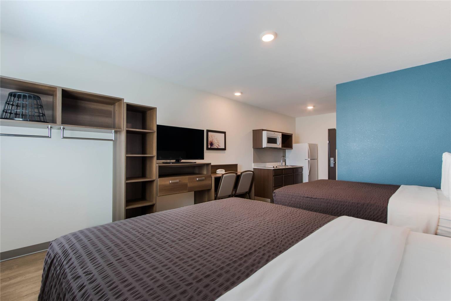 WoodSpring Suites Tamarac - photo 17