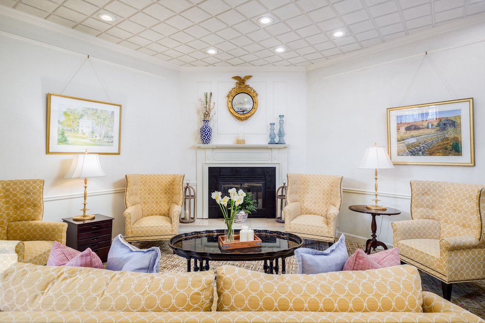 The Farmington Inn & Suites - photo 6