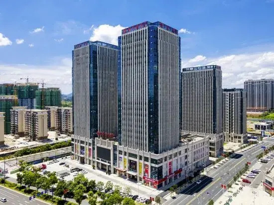 Vienna Hotel Jiangxi Shangrao High Speed Railway Station - carbon neutral hotel in Shangrao