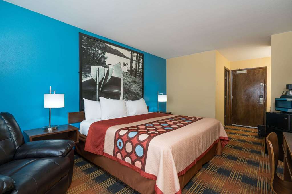 Super 8 by Wyndham Rochester Mayo Clinic Area - photo 6