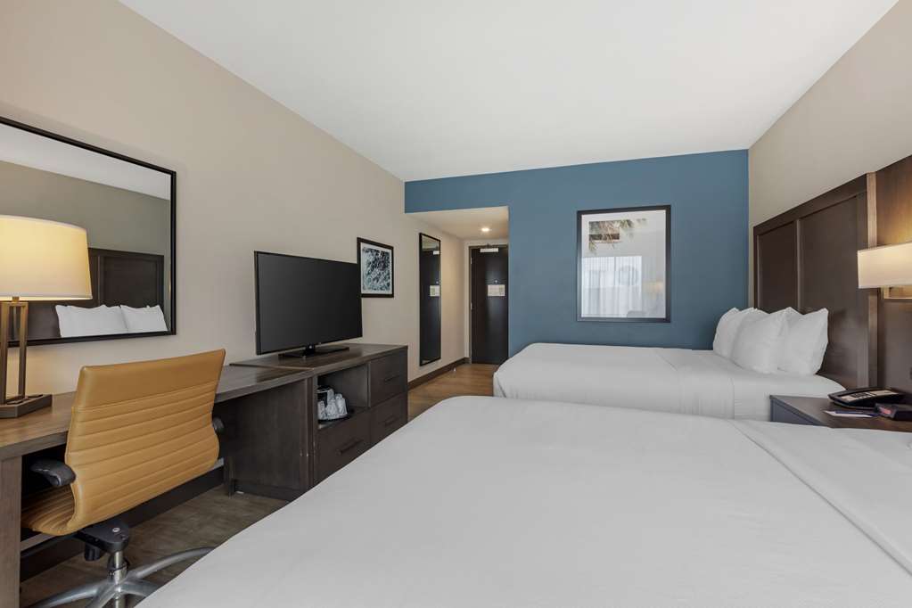 Comfort Inn & Suites Miami International Airport - photo 17