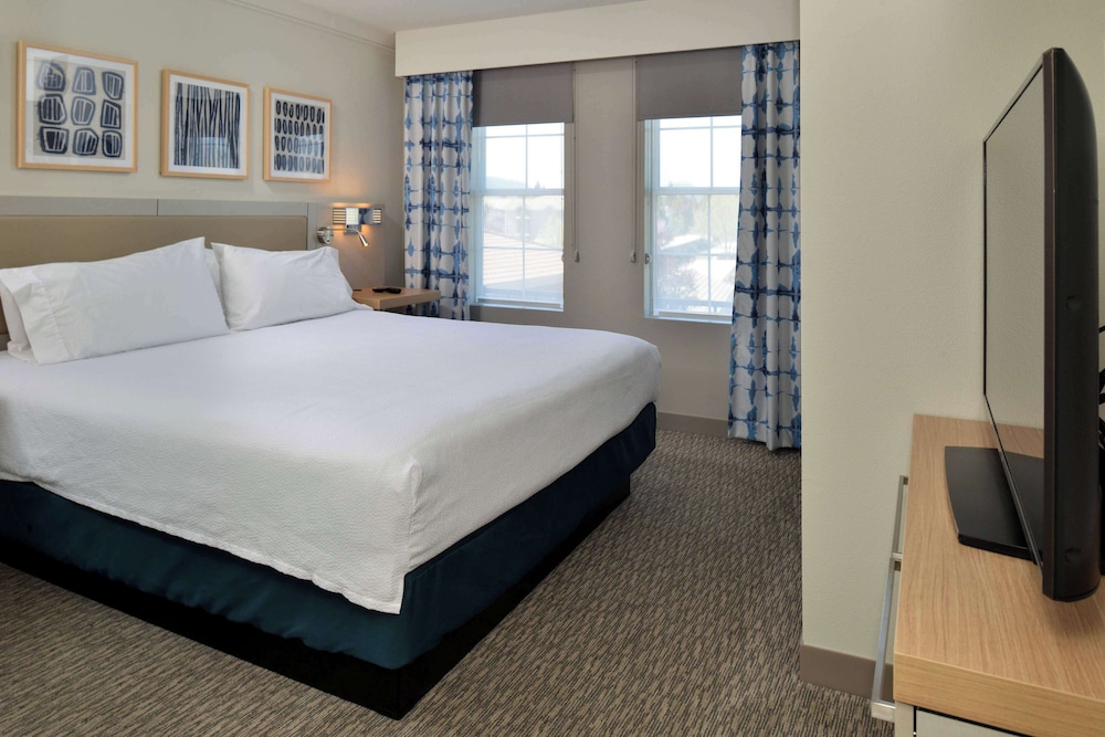 Hilton Garden Inn Napa - photo 25