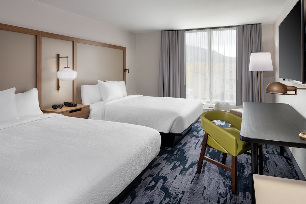Fairfield Inn & Suites by Marriott Boulder - photo 9
