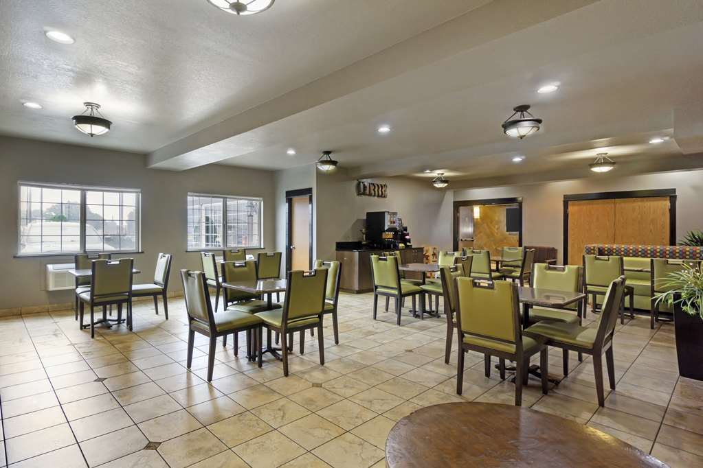 Best Western Plus Yakima Hotel - photo 49