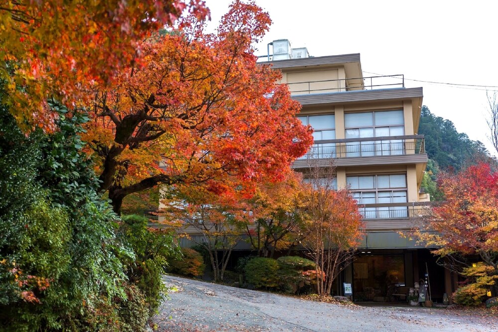 Yunokaze Hazu — hotel in Shinshiro