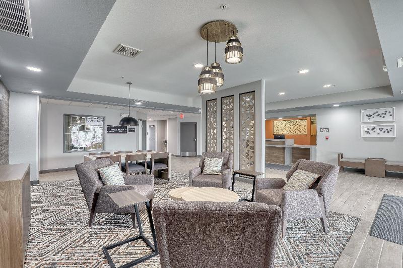 Candlewood Suites Milwaukee Airport by IHG — hotel in Oak Creek