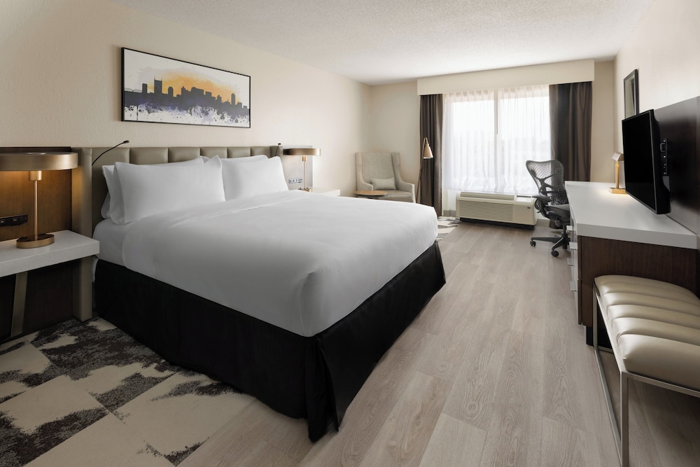 Crowne Plaza Nashville Airport by IHG - photo 14