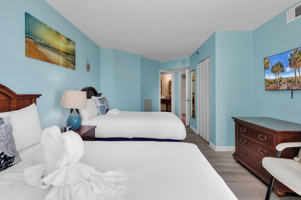 Carolinian Resort Stunning Condos - photo 3