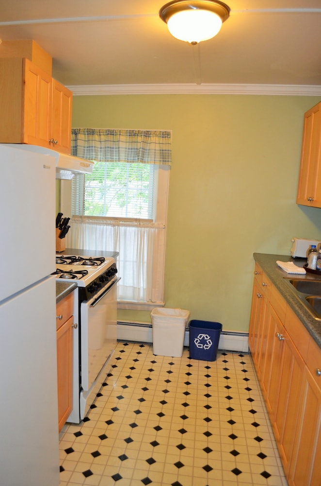 Maple Terrace Motel - photo 30