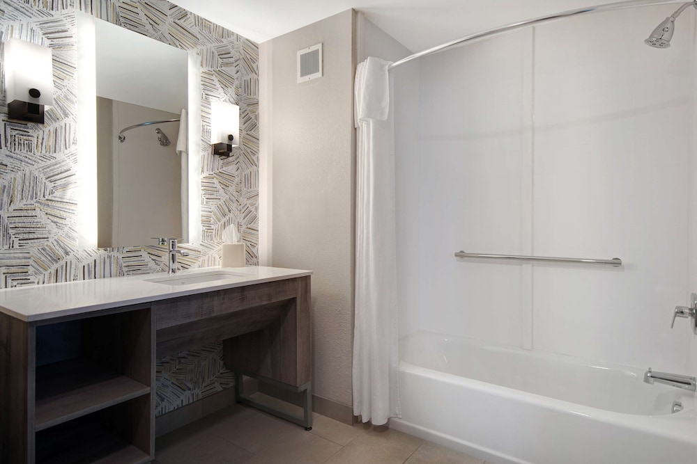Homewood Suites by Hilton Lexington Hamburg - photo 33