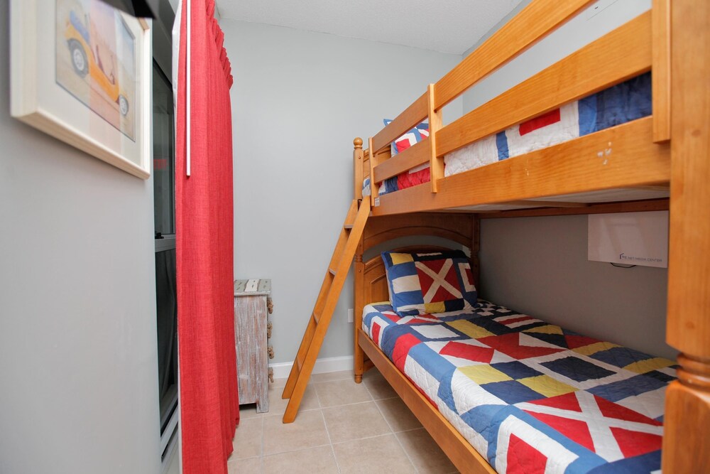 Boardwalk Beach Resort by Panhandle Getaways - photo 5