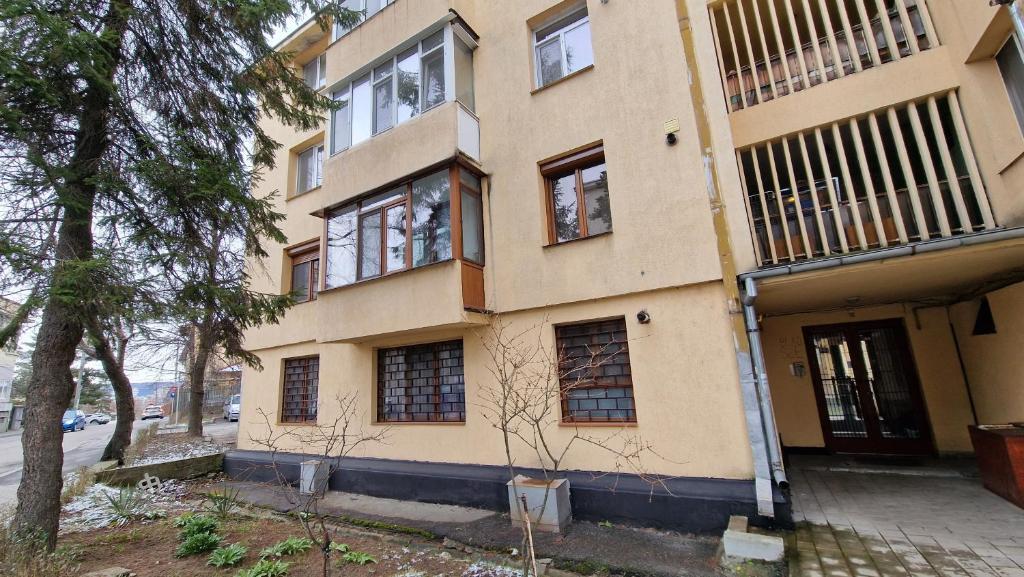 Belle Apartments Bratianu — 4-Star Luxury Hotel in Pitesti, Romania