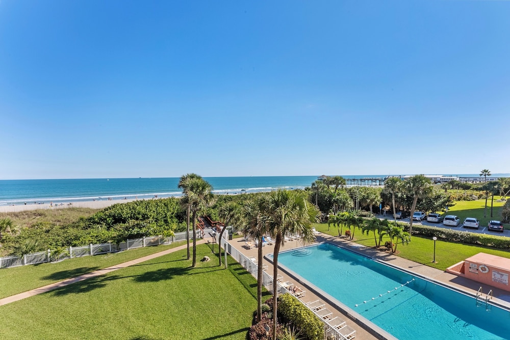 Cocoa Beach Towers by Happy Palm Stays - photo 51
