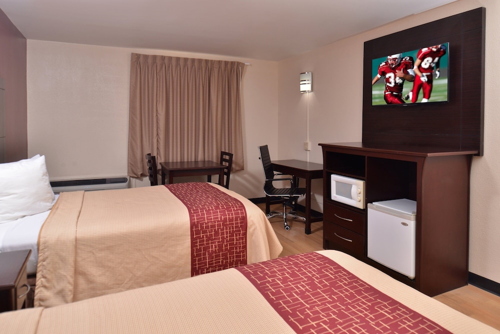 Red Roof Inn Van Horn - photo 13
