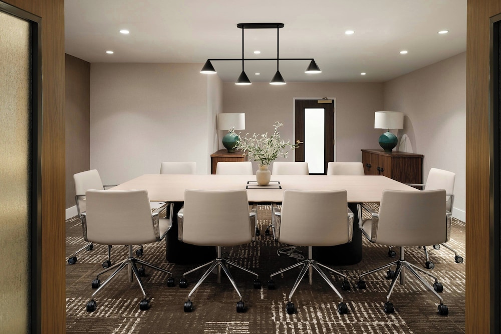 Courtyard by Marriott Pasadena Old Town - photo 69