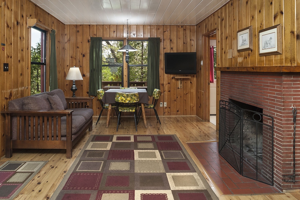 Idyllwild Inn - photo 13