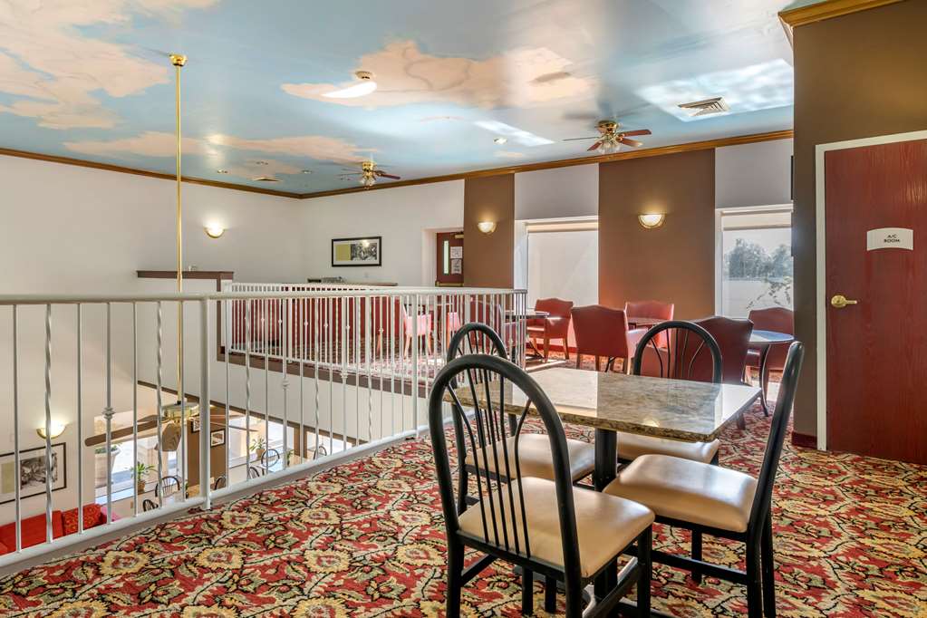 Quality Inn Zephyrhills Dade City - photo 39