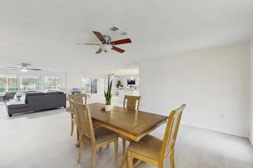 Anna Maria's Finest - photo 15