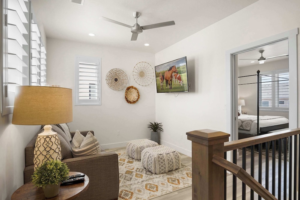 The Ranch House - photo 5