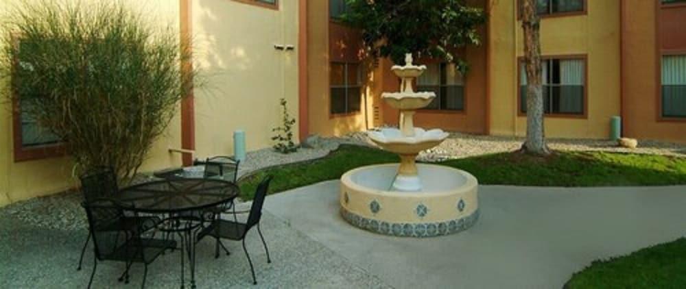 Pan American Inn & Suites - photo 20