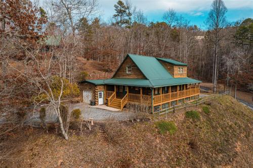 Dulce Mountain Cabin — 4-Star Luxury Hotel in Bryson City, United States