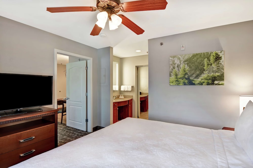 Homewood Suites Reno - photo 11