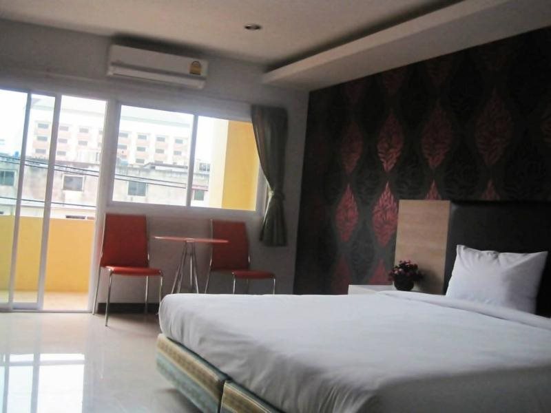 Orange Grand Hotel — hotel in Sadao