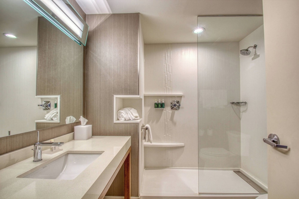Courtyard by Marriott Fargo - photo 29