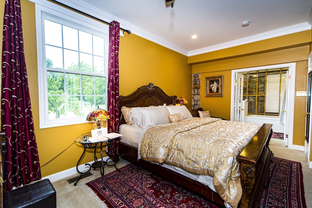 Stone Manor Boutique Inn - photo 4