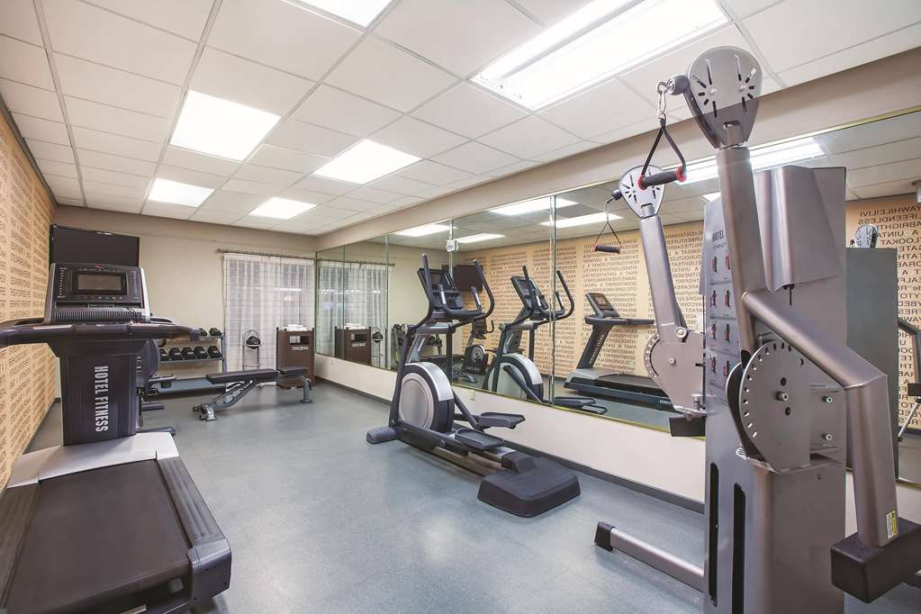 La Quinta Inn & Suites by Wyndham Beaumont West - photo 19