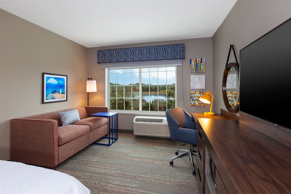 Hampton Inn Cape Cod Canal - photo 14