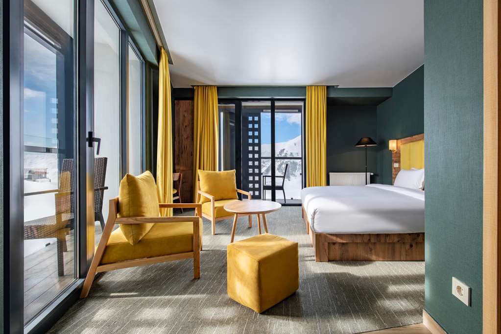 Best Western Gudauri Family Room