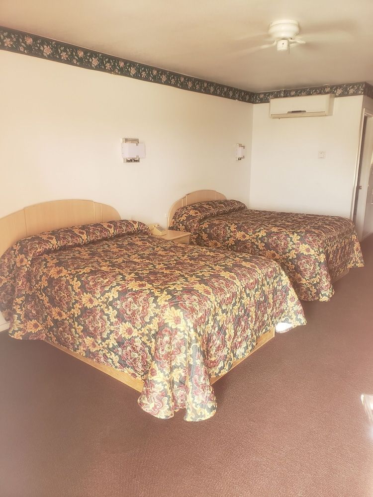 Camlot Inn Motel — Big Spring