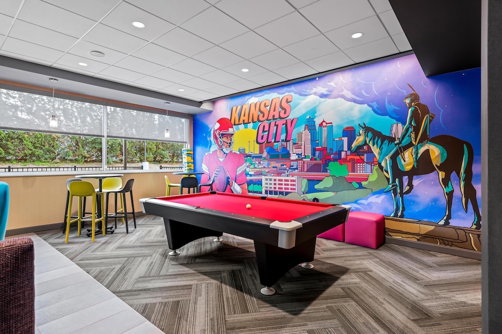 Tru by Hilton Kansas City Airport - photo 4