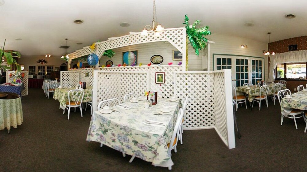 Hilltop Inn of Vermont - photo 33