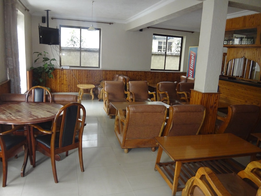 Midway Hotel — Arusha — photo 4