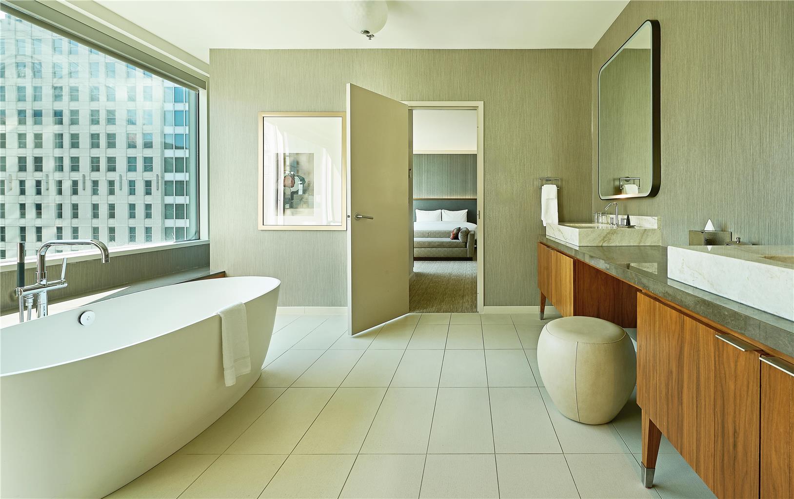 Hyatt Centric Chicago Magnificent Mile - photo 27