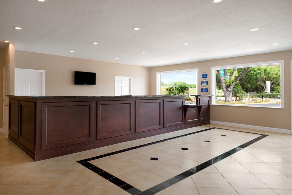 Days Inn Tampa North of Busch Gardens - photo 4