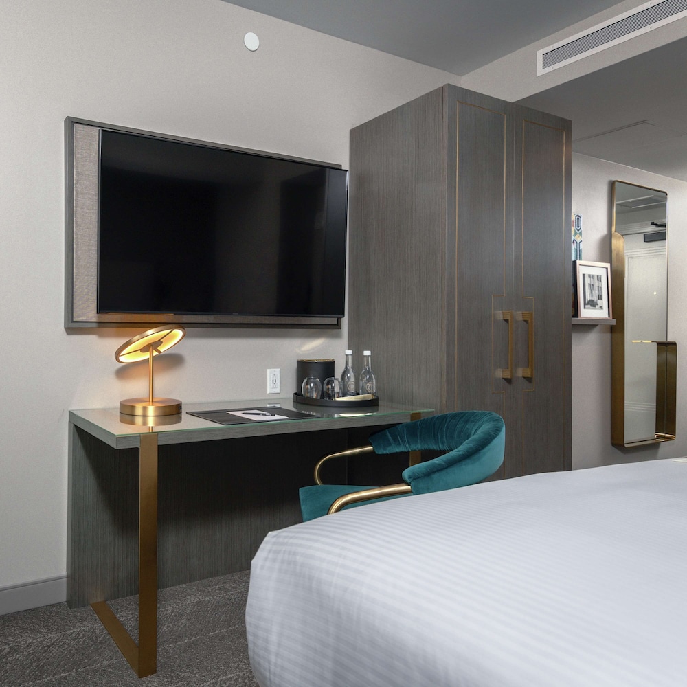 Tulsa Club Hotel Curio Collection by Hilton - photo 19