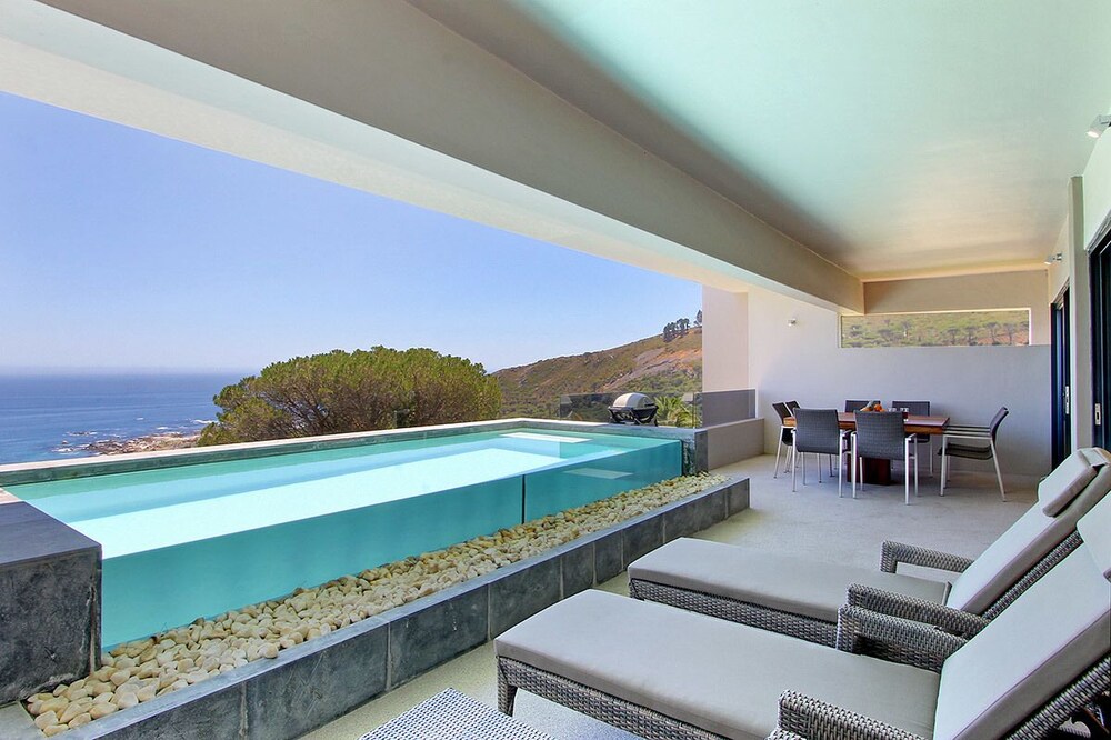 Casablanca — 4-Star Luxury Hotel in Cape Town, South Africa