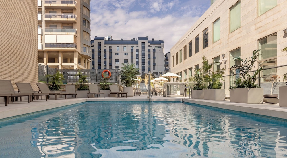 Hotel image of Hotel Ilunion Valencia 4