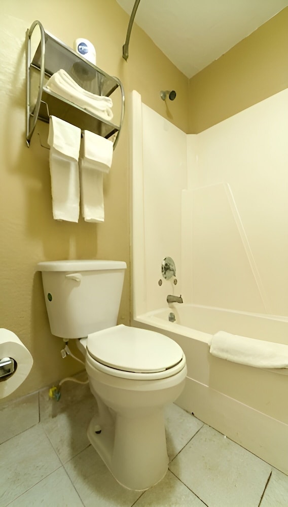 Stamford Inn - photo 50