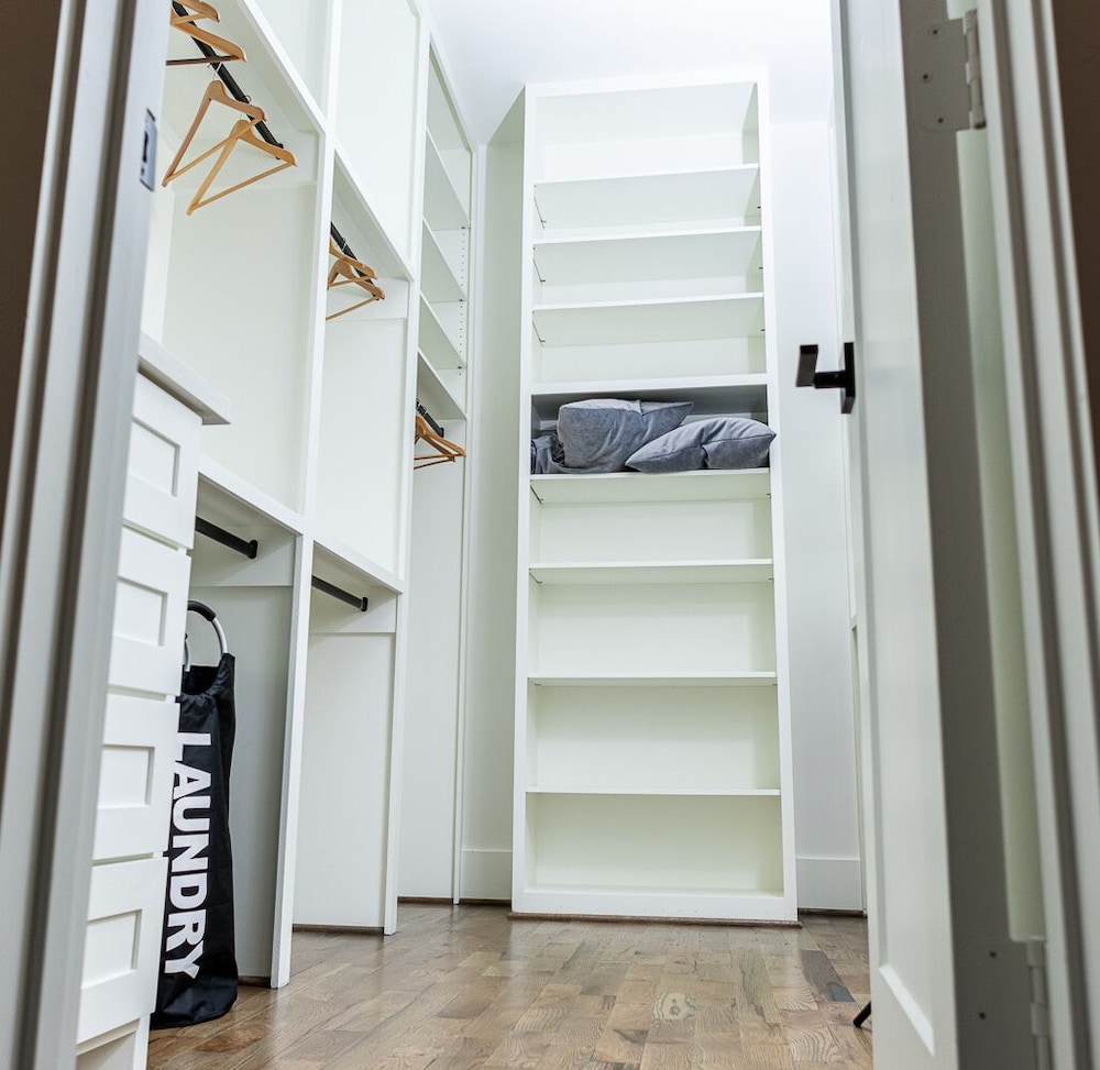 Houston Lux Townhome - photo 11