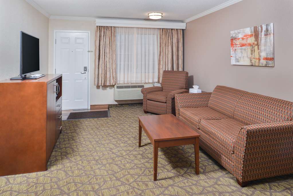 Best Western Of Hartland - photo 31