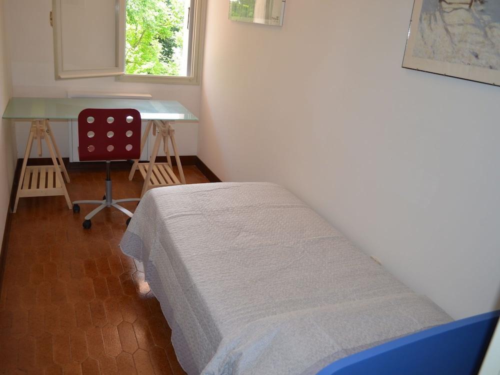 Villa With Garden and Splendid Panorama Near the Coast — 4-Star Luxury Hotel in Santarcangelo, Italy