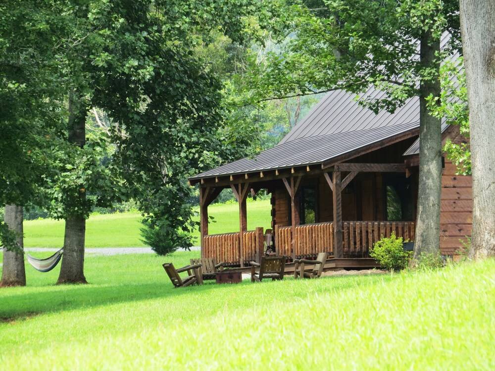 Southern Comfort Lakeside Cabin Resort - photo 25