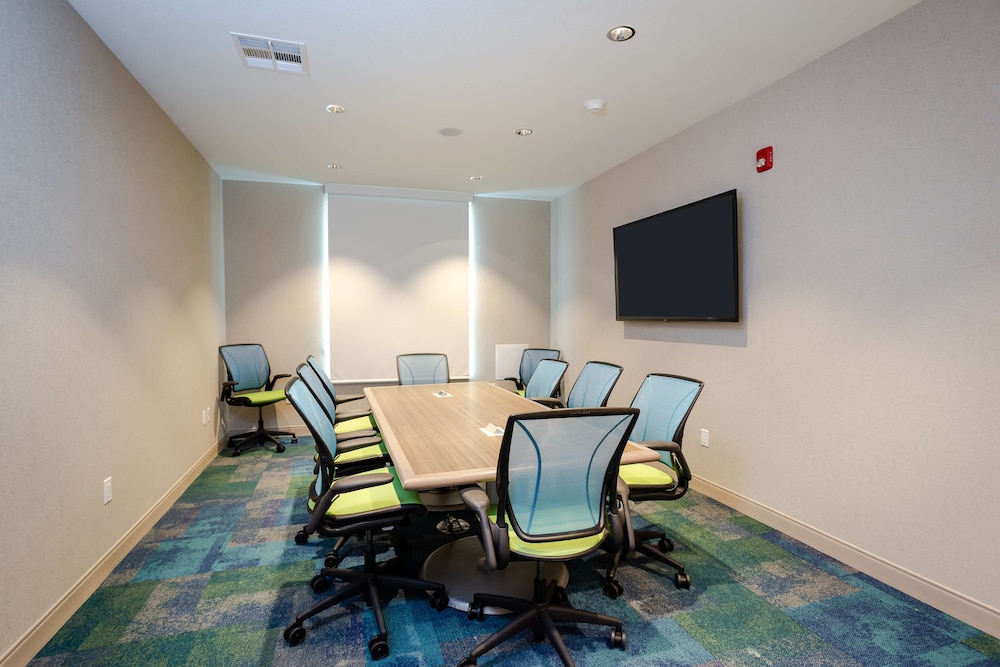 Home2 Suites by Hilton Pflugerville - photo 16