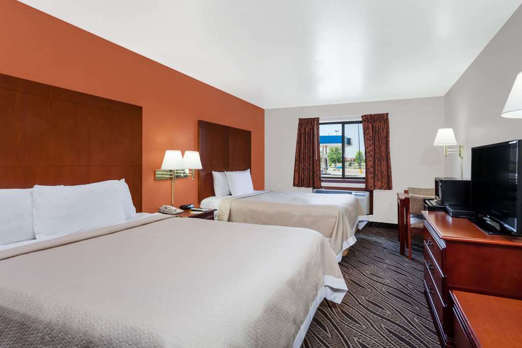 Days Inn by Wyndham Dyersburg - photo 9